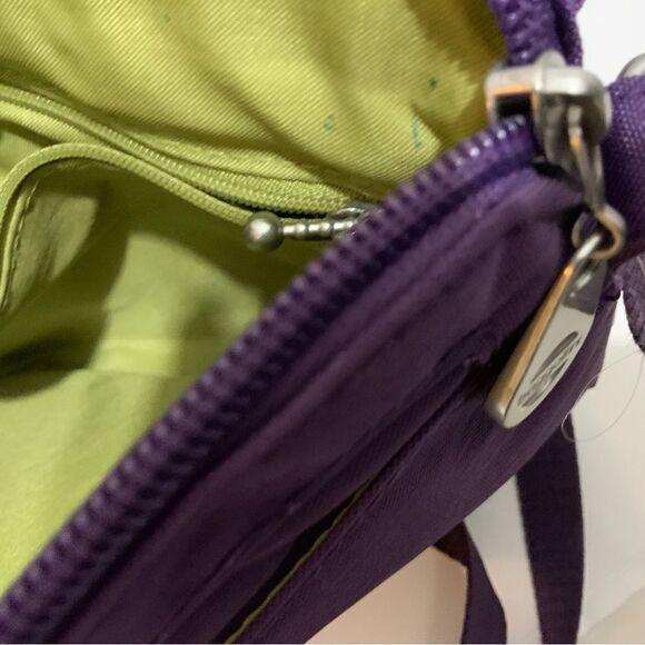 Bagallini Crossbody purple flap nylon 9”x7” - Picture 3 of 10